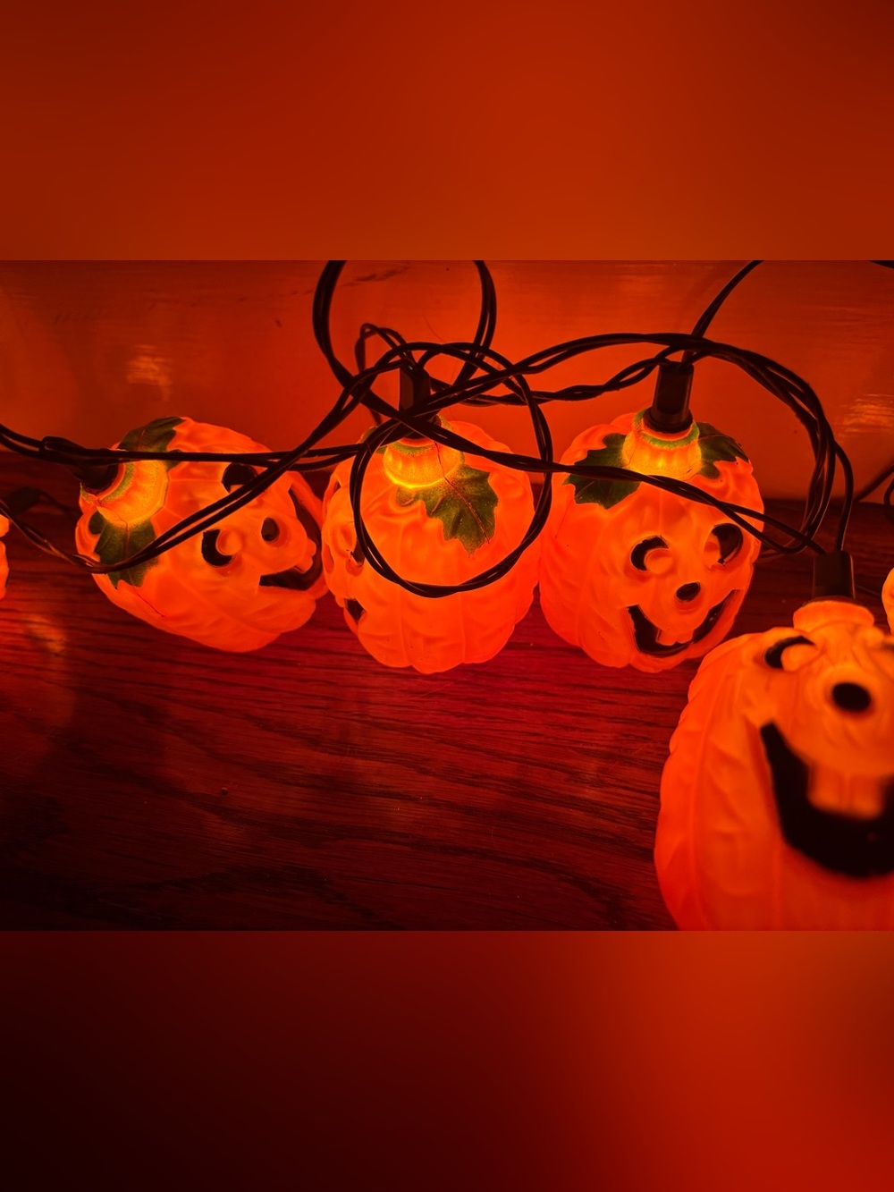 Vintage Halloween Pumpkin String Lights Jack O Lantern 10.8 Feet Blow Mold